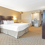 Room-Poolview